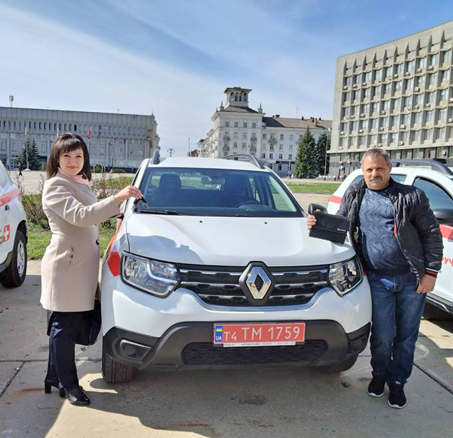 Недавно отриманий медичний автомобіль для громади завжди потрібний. Фото надала Березівська ОТГ